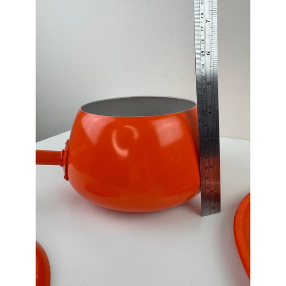 Vintage Bright Orange Fondue Pot Plate Combo Aluminum Wooden Handle with Lid - Picture 11 of 11